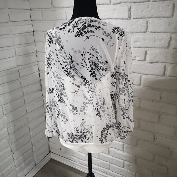 Ispiri Ladies Size Large Sheer Blouse with Attached Tank Top Underneath - Picture 2 of 9